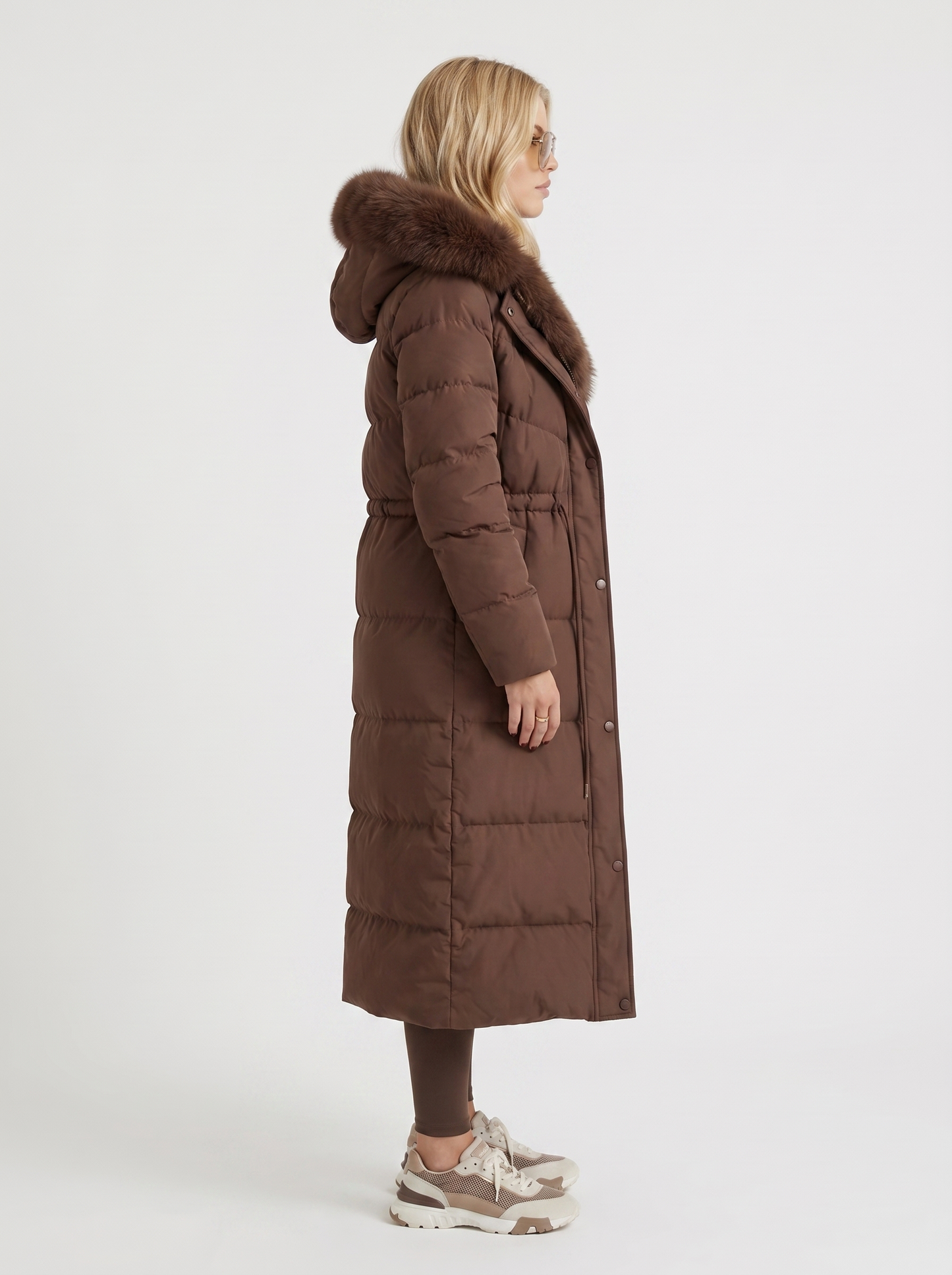 Women brown coat with fur trim hood and zip front closure