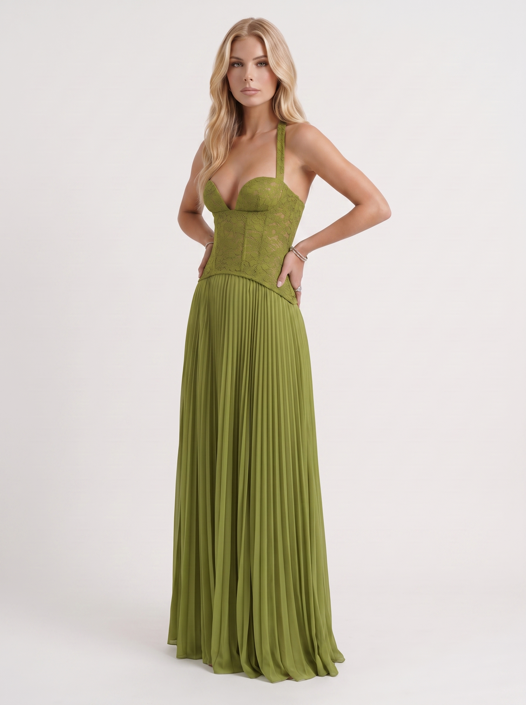 Women green floral lace bodice maxi dress with pleated skirt