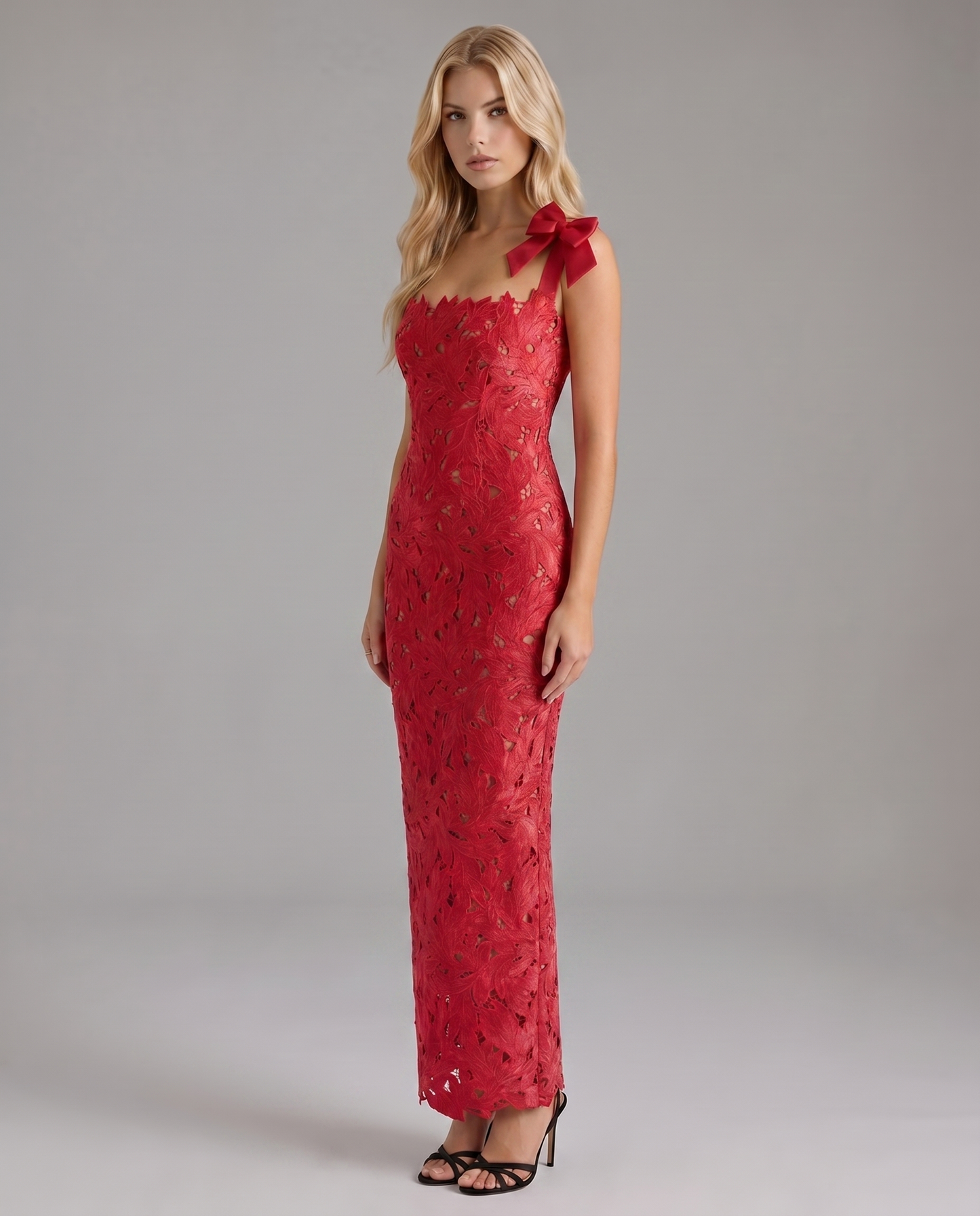 Women red dress, 45angle view