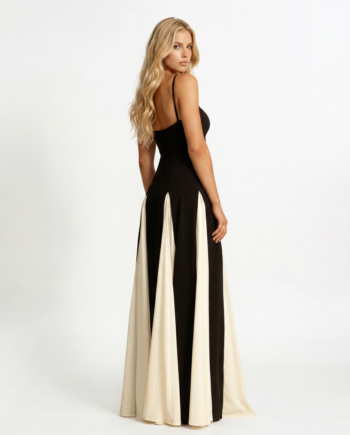 Alice Sweetheart Maxi Dress - Black