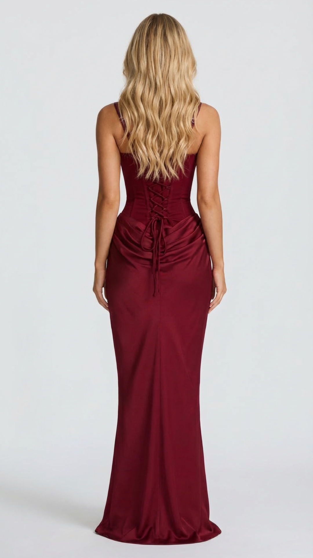 ariana backless dress Ariana Grande's Backless Dress Is Must see