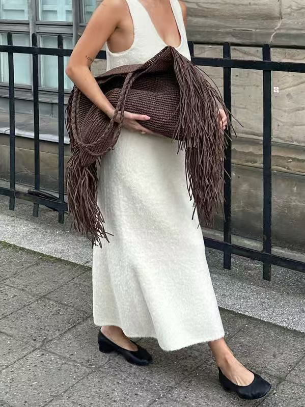 Women brown tote bag with fringe trim and woven body