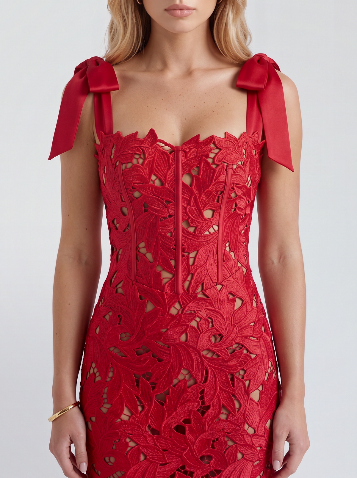 Daphne Lace Maxi Dress - Red