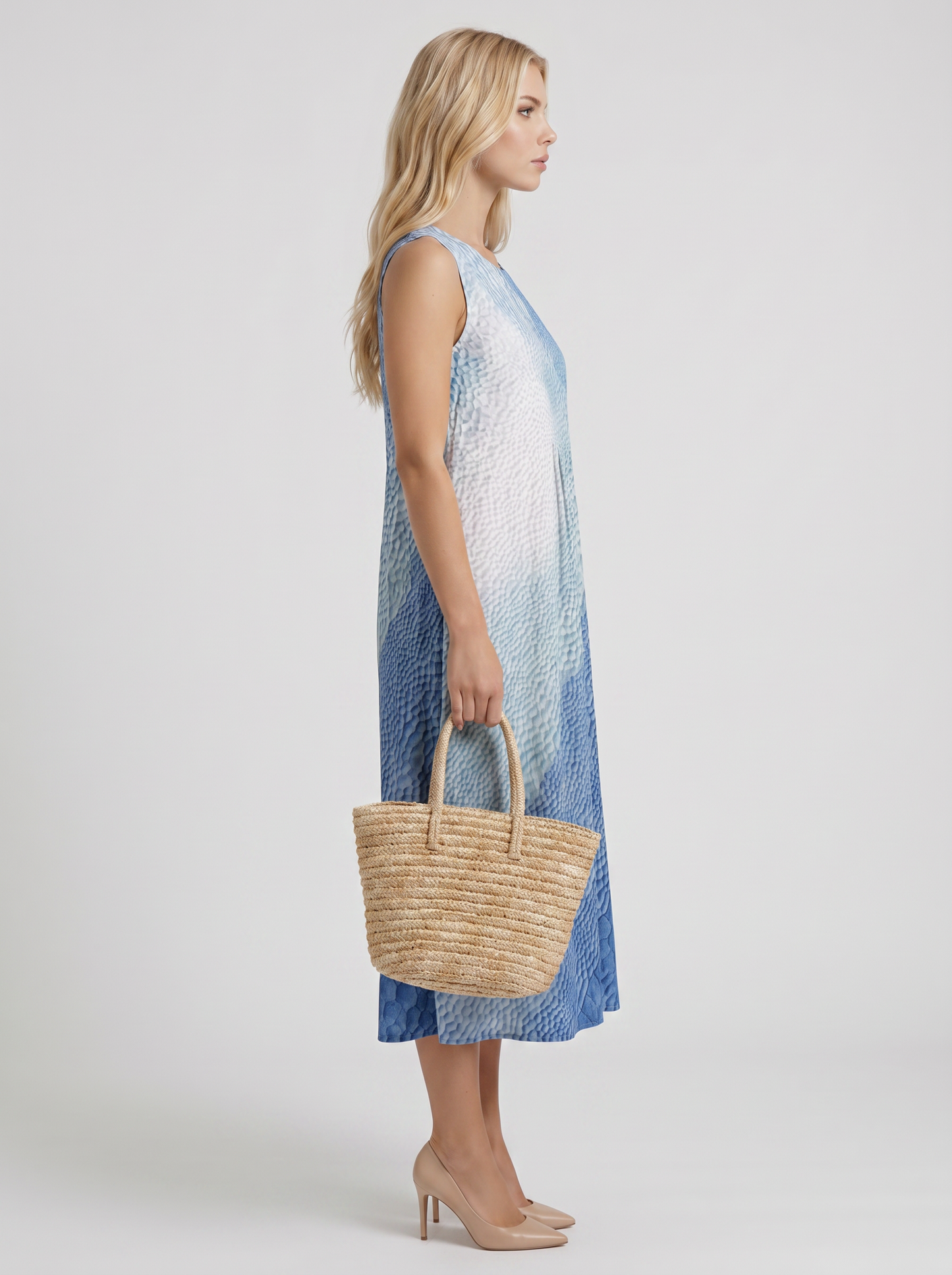 Women blue printed midi dress with round neckline and all over print