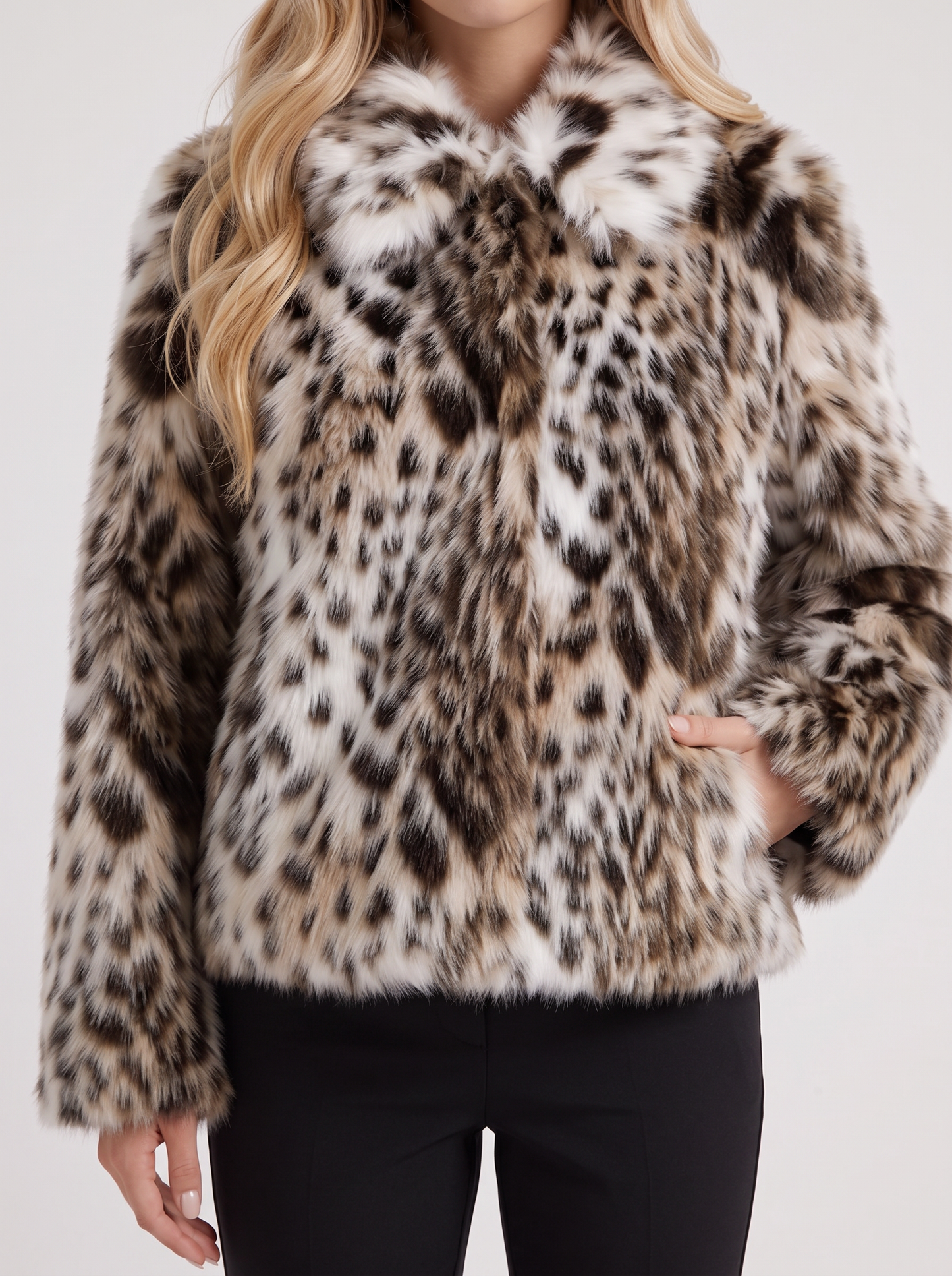 Women's beige leopard jacket with leopard print and open front