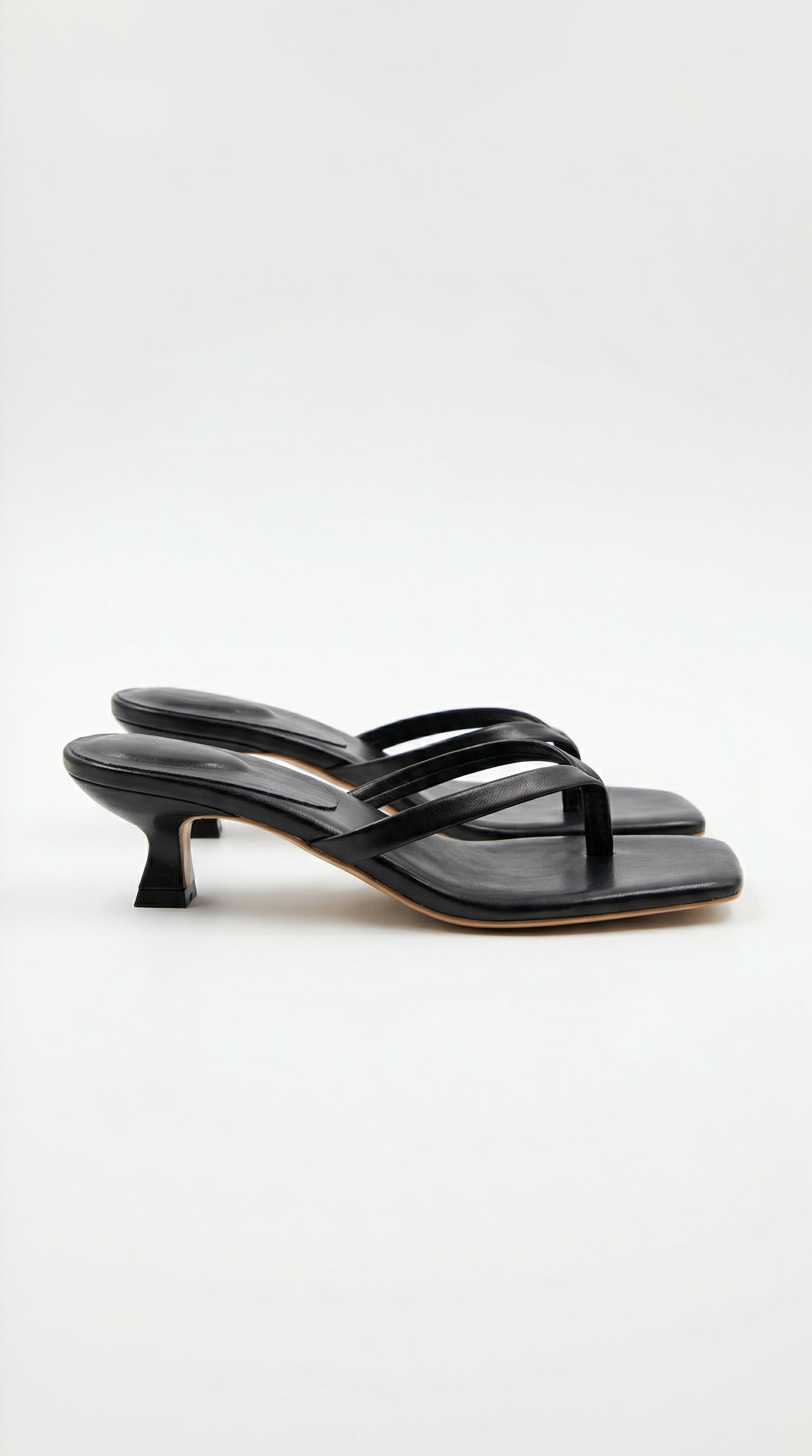 Women black heeled sandals with kitten heel and strappy design