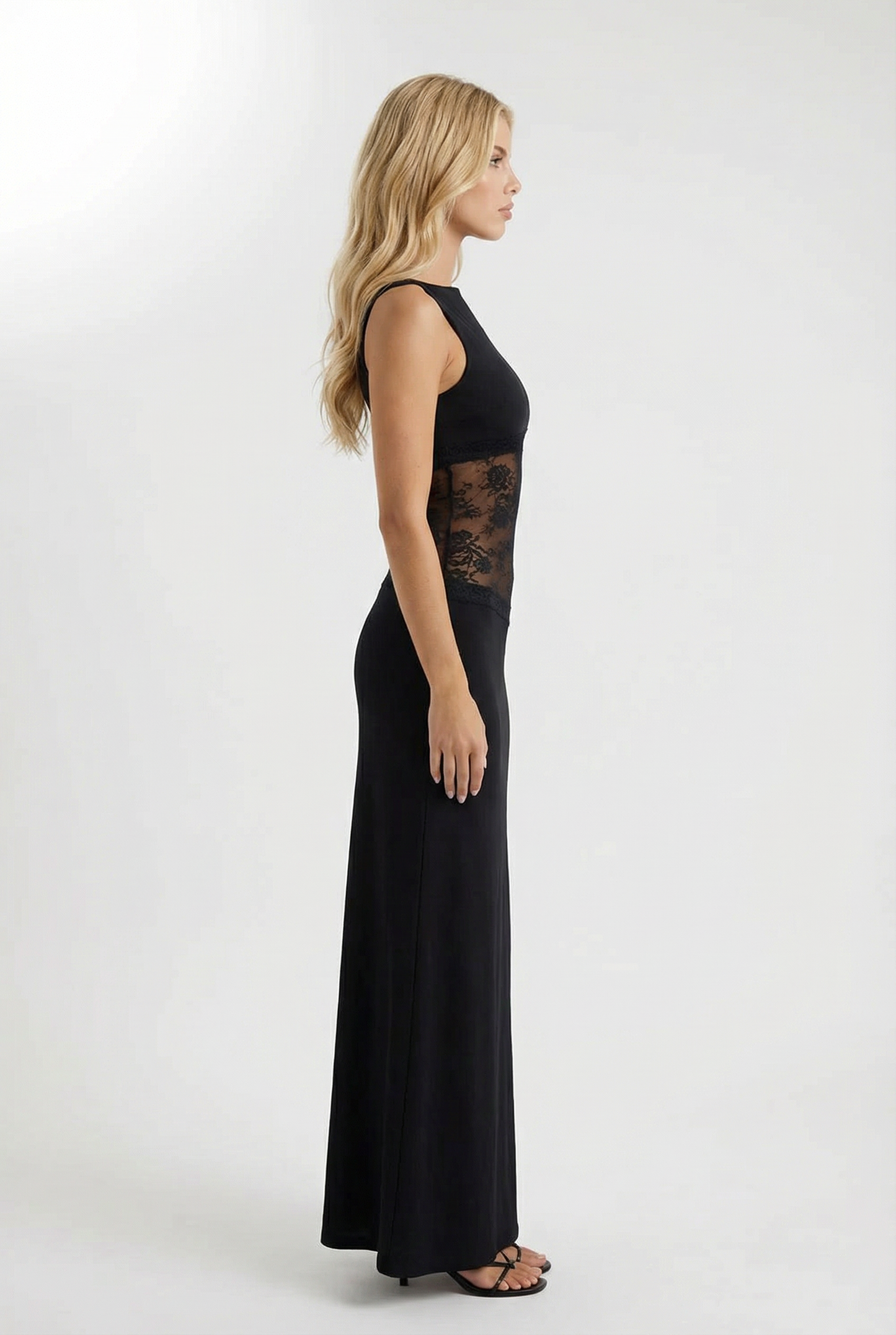 Lucy Lace Maxi Dress - Black