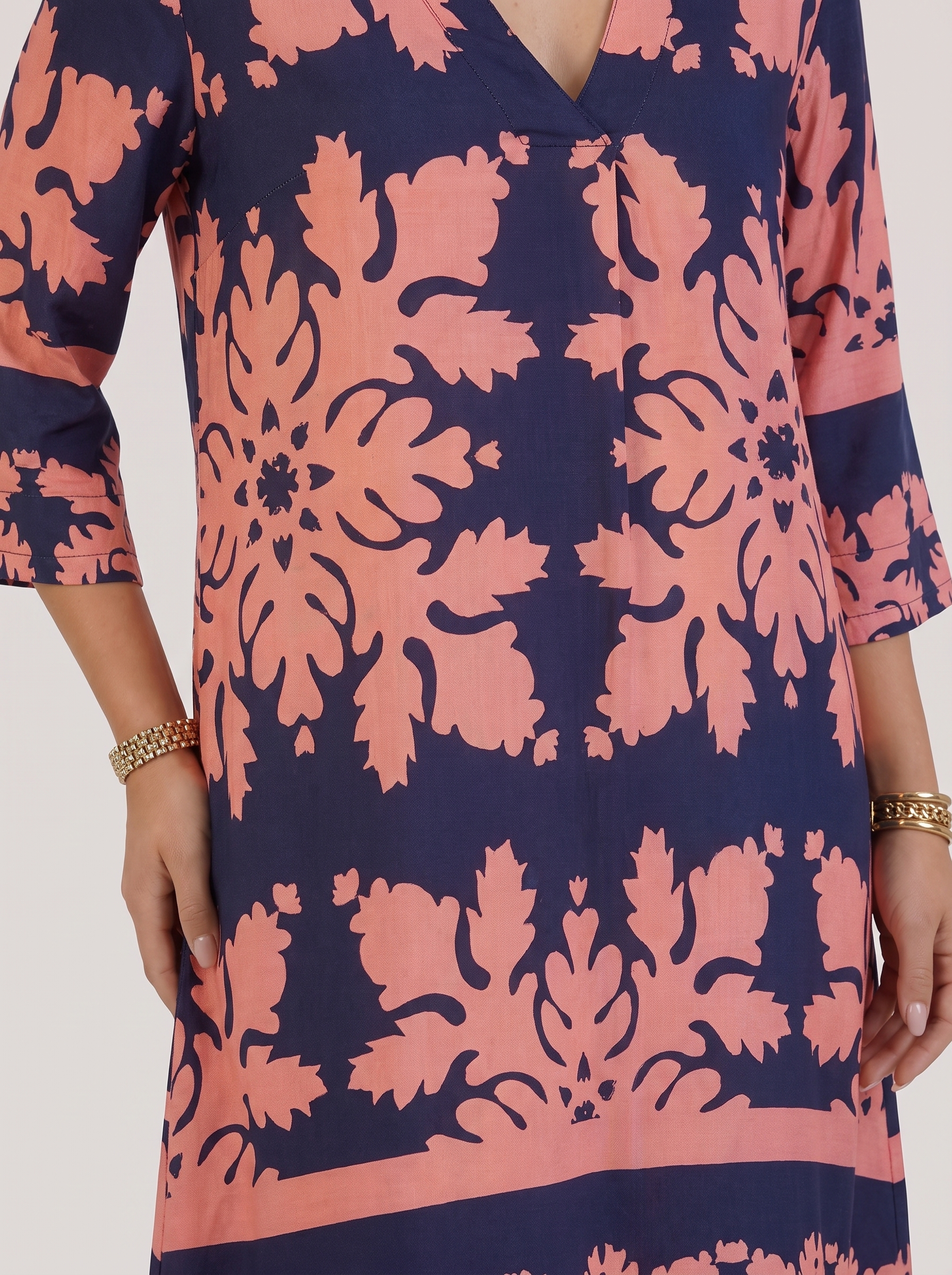 Women pink floral midi dress with v neckline and floral print
