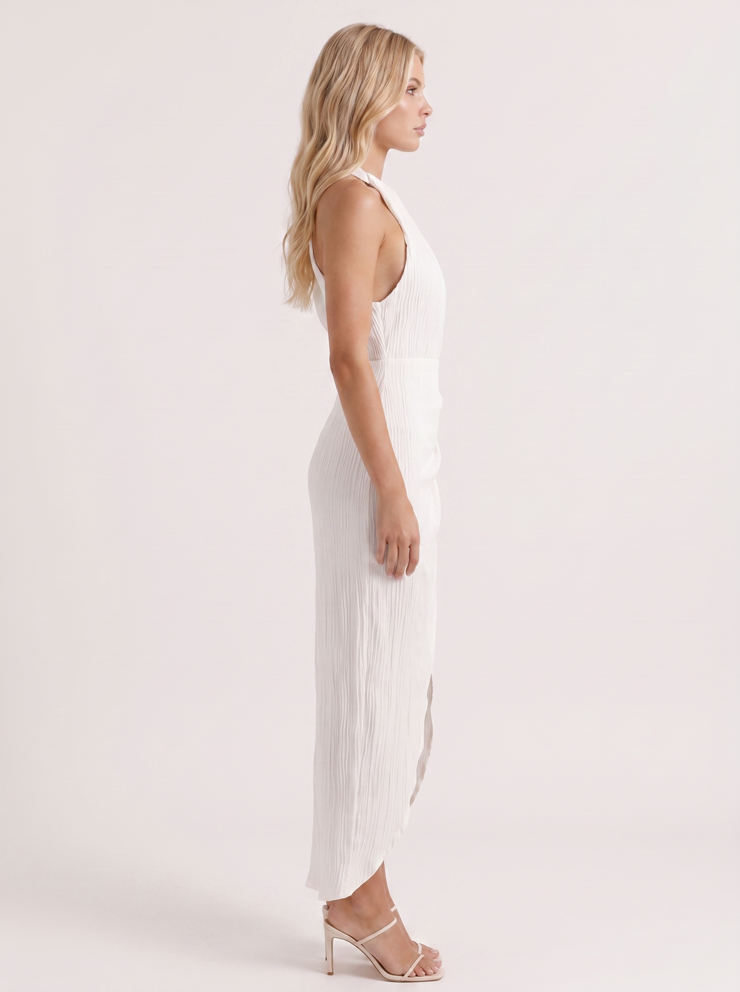 Women white maxi dress with high mock neck and pleated fabric