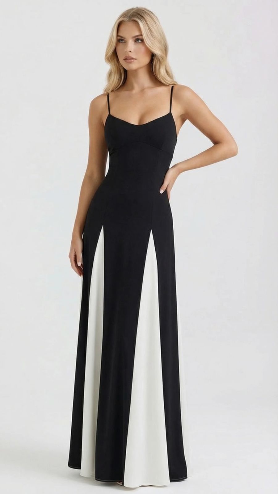 Solara Flare Maxi Dress - Black & White